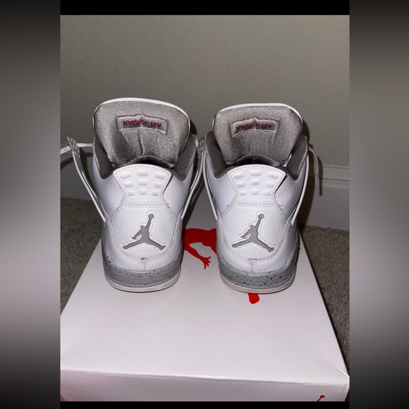 Jordan 4 White Oreo - Picture 2 of 5